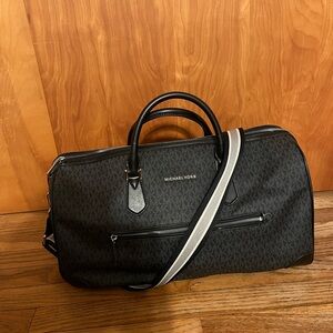 Michael Kors Jet Set Travel Bag Black and Gray Duffel Bag